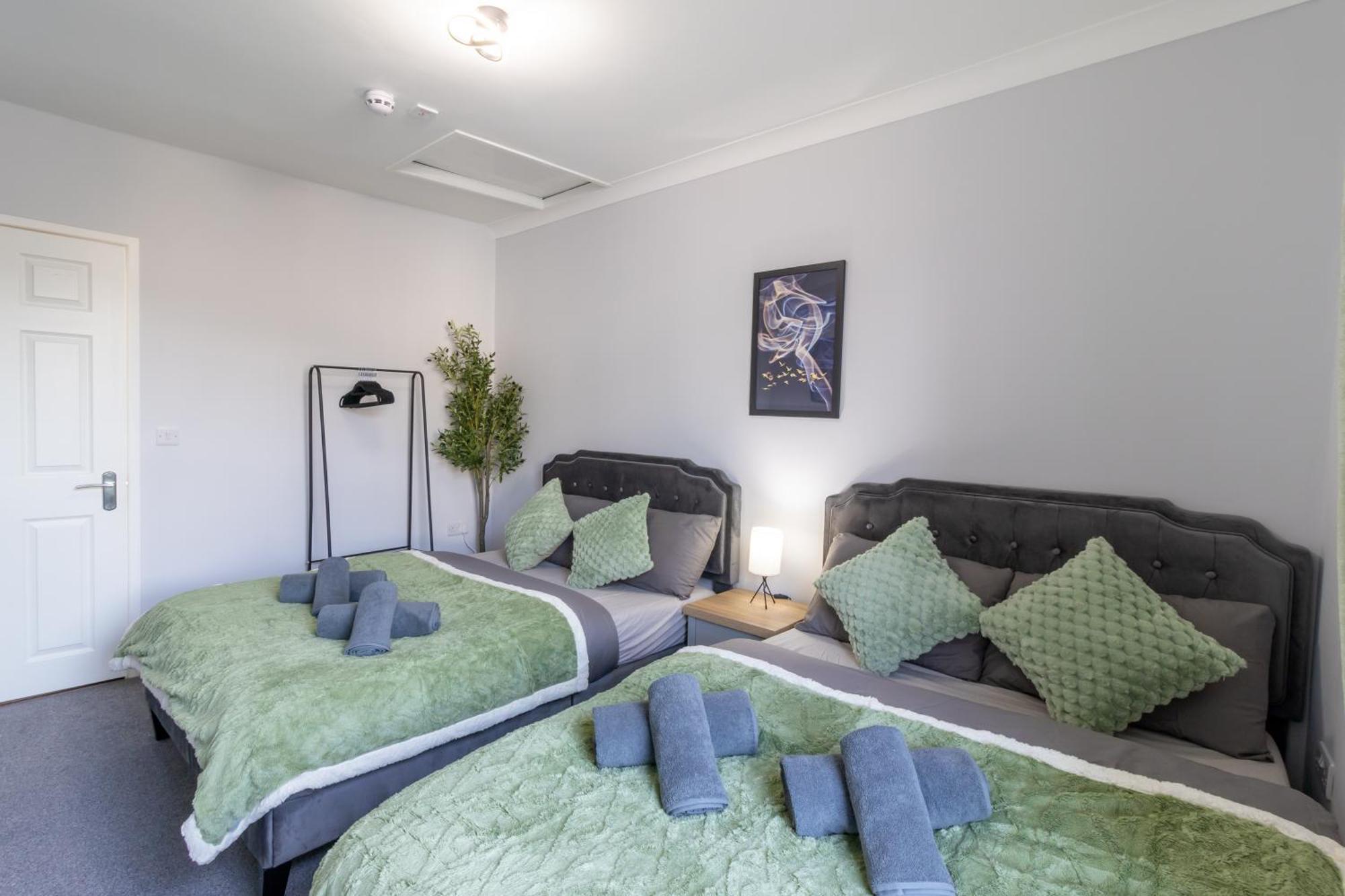 Open Mind Property - Apartment With 2 Double Beds Portsmouth Esterno foto