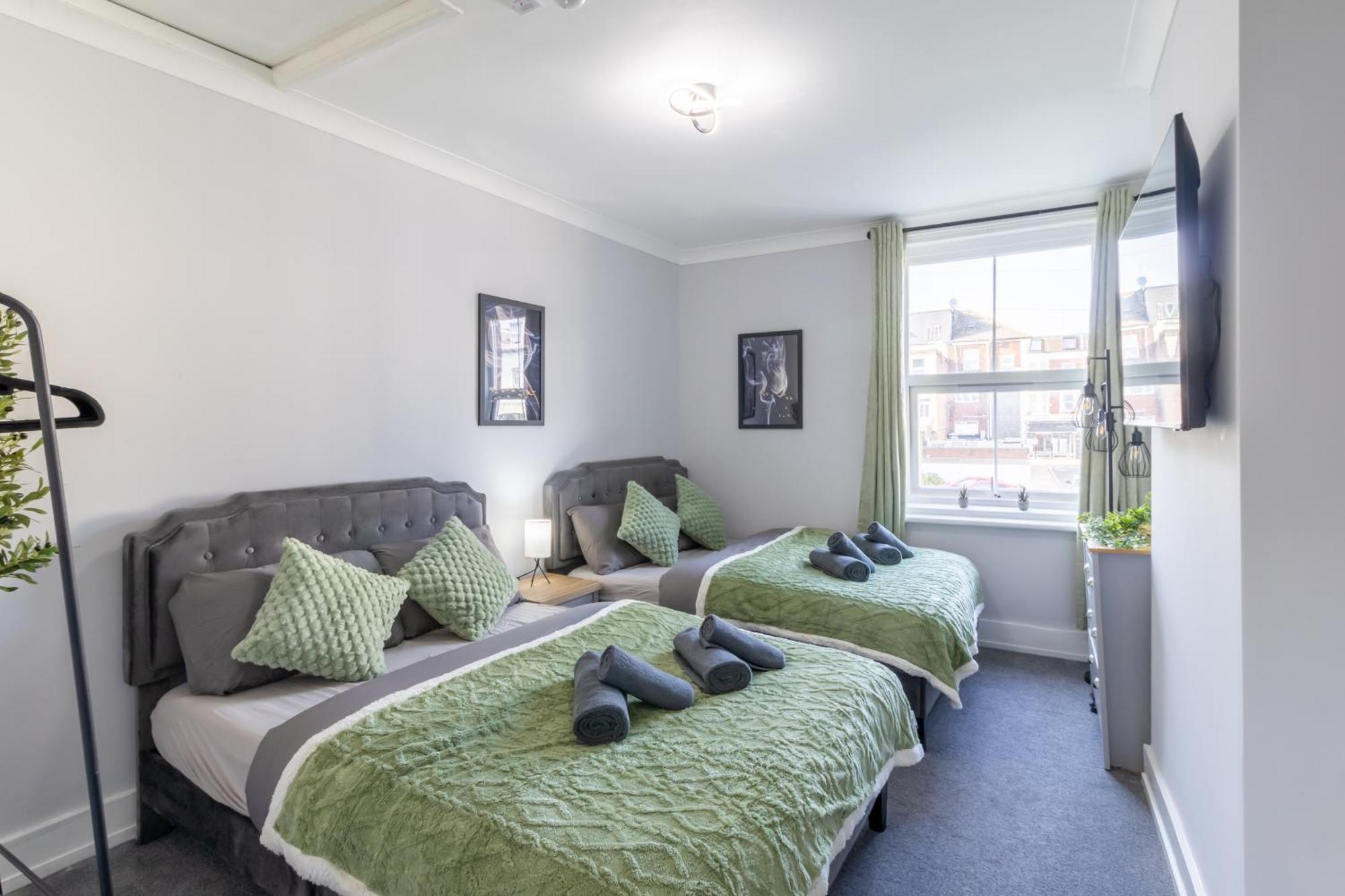 Open Mind Property - Apartment With 2 Double Beds Portsmouth Esterno foto