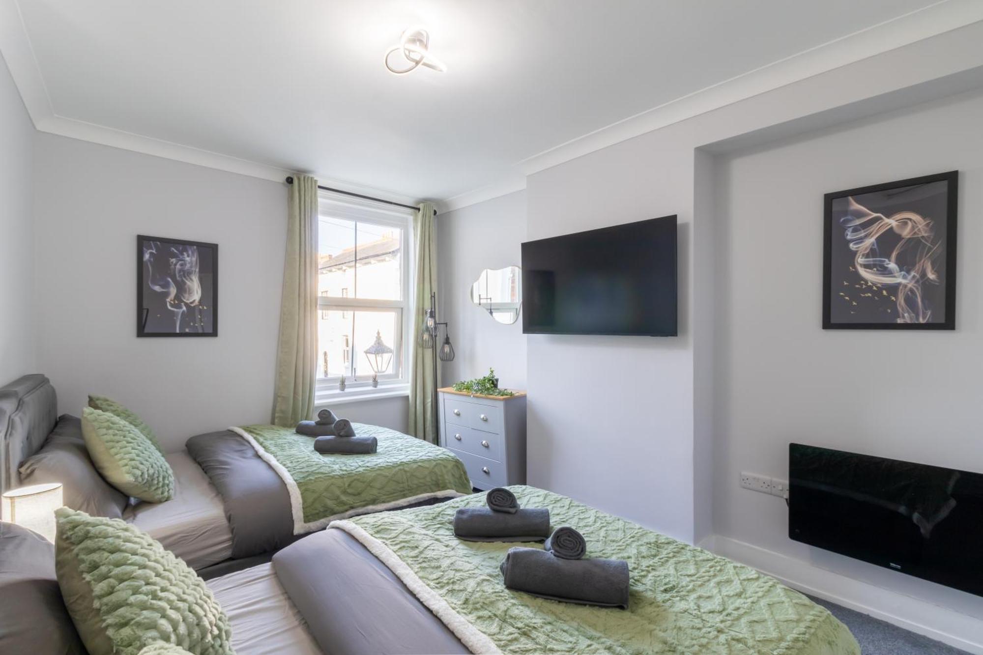 Open Mind Property - Apartment With 2 Double Beds Portsmouth Esterno foto